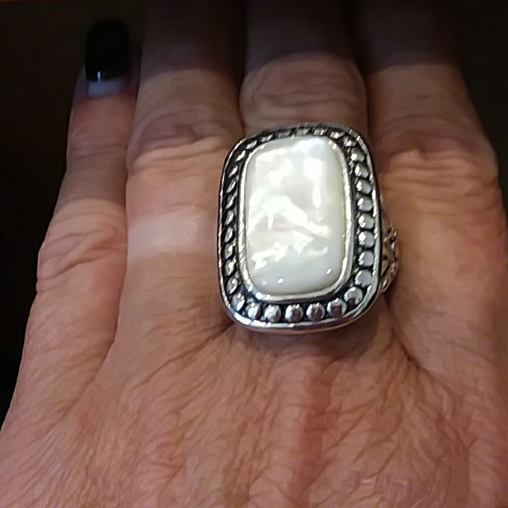Mother of pearl silver ring size 10